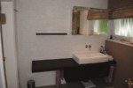 Waschtisch aus Wenge ge�lt